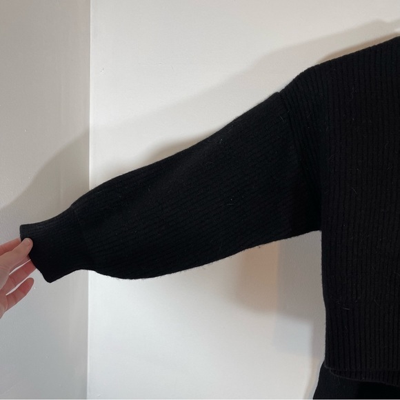 CLANE 90% Wool Long Sleeve Semi Cropped V Neck Sweater Size US XS - Picture 4 of 9